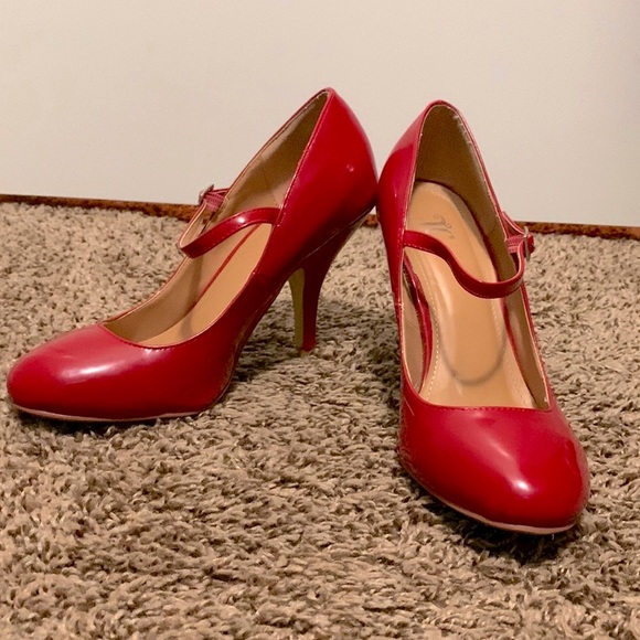Journee Collection Shoes - 👠 Red patent leather Mary Janes heels